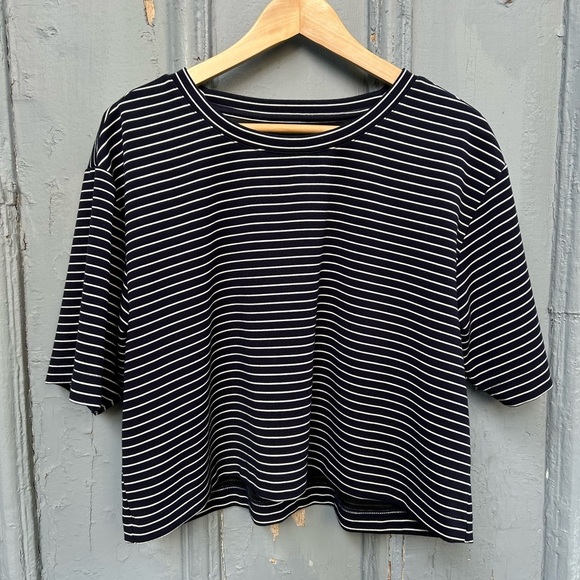 Maeve Cropped striped Tee, M (fits oversized) - Picture 6 of 10
